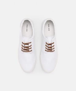 Prix Malin Pier One UNISEX - Baskets basses sneakers rond -magasin Pier One e126a143c2494967b1867486d3314a1b