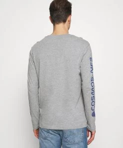 Bas Prix Pier One T-shirt à manches longues t-shirts col rond homme -magasin Pier One e141663aa7144f36a944ce2fc707272b