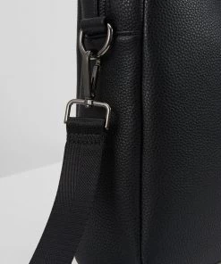 Pier One Sac ordinateur Discount En Ligne sacs compartiment pour pc portable homme -magasin Pier One e25e861b1f9444b79c12265432ffc2a5