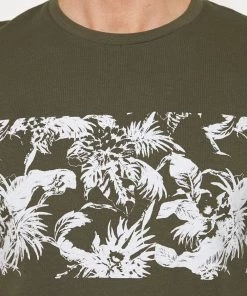 Pier One T-shirt imprimé Prix Aimable t-shirts col rond homme -magasin Pier One e6c0de5c0a54450e9383cee4393723a0