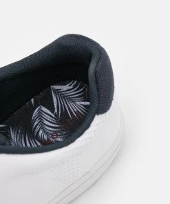 Pier One Baskets basses Prix Sympa sneakers rond homme -magasin Pier One e8219153cdcb42ed9044d37d44838c67