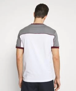 Pier One T-shirt imprimé Prix Acceptable t-shirts col rond homme -magasin Pier One e85f1c89f05242e7b592bb95a50f5e50