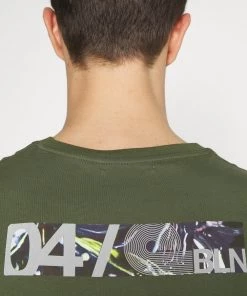 Pier One T-shirt imprimé Plus Bas Prix De Vente t-shirts col rond homme -magasin Pier One e8f55a72dd1c4278a36b7f466095bd21