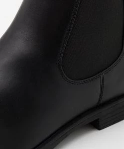 Prix Accessible Pier One Bottines bottes rond homme -magasin Pier One e9525ac1901644059014faa786682153