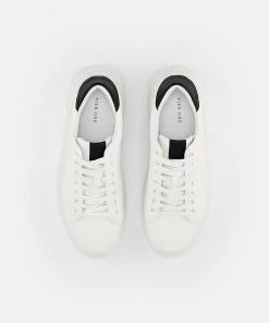 Pier One Baskets basses Bon Rapport Coût-Efficacité baskets & sneakers rond unisex 11 Pier One Baskets basses Bon Rapport Coût-Efficacité baskets & sneakers rond unisex -magasin Pier One e9af590107f34102b6e7d896bf4f13f7