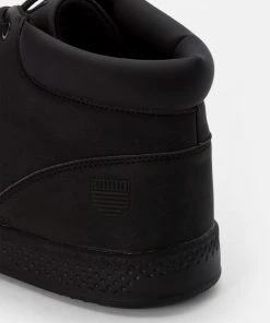 Pier One Prix De Lancement Baskets montantes sneakers rond homme -magasin Pier One ea03f073d4a24eb1890b5b9d751dc7bf