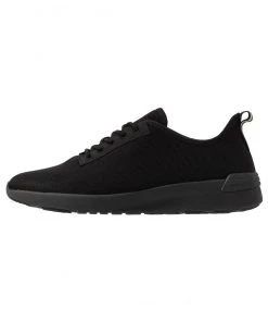 Prix Ourlé Pier One Baskets basses sneakers rond homme