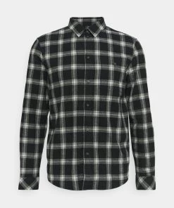 Pier One Chemise Prix Favorable chemises col kent homme -magasin Pier One ea687284f9b54a9daa0b63ee13999132