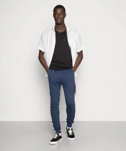 Pier One Prix Accessible 3 PACK - T-shirt basique t-shirts col en v homme