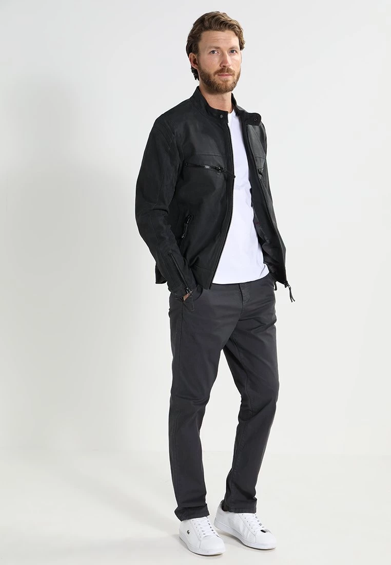 Pier One 2 PACK - T-shirt basique Prix Bradés t-shirts col rond homme 4 Pier One 2 PACK - T-shirt basique Prix Bradés t-shirts col rond homme – Image 2