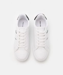 Petit Prix Pier One Baskets basses sneakers rond homme -magasin Pier One ef1dcf39417144cb84630f73b355d2e0