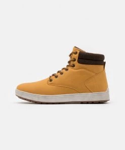 Pier One Baskets montantes Pas Cher baskets & sneakers rond homme 15 Pier One Baskets montantes Pas Cher baskets & sneakers rond homme -magasin Pier One ef69fa4a3d0642faac20df0d12b5bd04