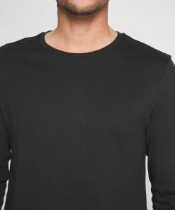 En promotion Pier One 2 PACK - T-shirt à manches longues t-shirts col rond homme -magasin Pier One f0a28af1295b4a3493b2067c515db83b