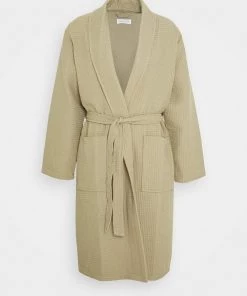 Pier One Peignoir Meilleure qualité sous-vêtements & chaussettes col châle homme -magasin Pier One f108b62c42794dbca8c695cde2a3f069 2