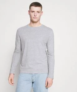 Pier One 5 PACK - T-shirt à manches longues Prix Exclusifs t-shirts col rond homme -magasin Pier One f1774a4a7a3f444e865f7b6e75b4c3ba