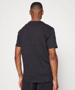 Pier One En Remise 2 PACK - T-shirt basique t-shirts col rond homme 12 Pier One En Remise 2 PACK - T-shirt basique t-shirts col rond homme -magasin Pier One f5c1aa6e08984f9d819bef1626197dd8