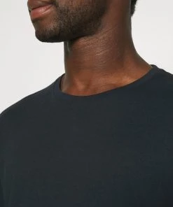 Pier One En promotion 2 PACK - T-shirt à manches longues t-shirts & polos col rond homme -magasin Pier One f69abb7916144e8aa0b01718277e8c4a