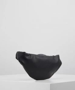 Prix Refroidis Pier One UNISEX - Sac banane sacs fermeture éclair -magasin Pier One f7a3e5554cc34aed986bddfaf84ca8df