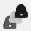 Pier One 3 PACK UNISEX - Bonnet Prix Acceptable casquettes, bonnets et chapeaux chiné -magasin Pier One f7e664873d7a4e8981097777ebd53a69